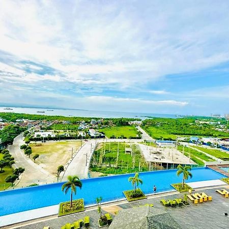 Mactan Newtown Condo Lapu-Lapu City Esterno foto