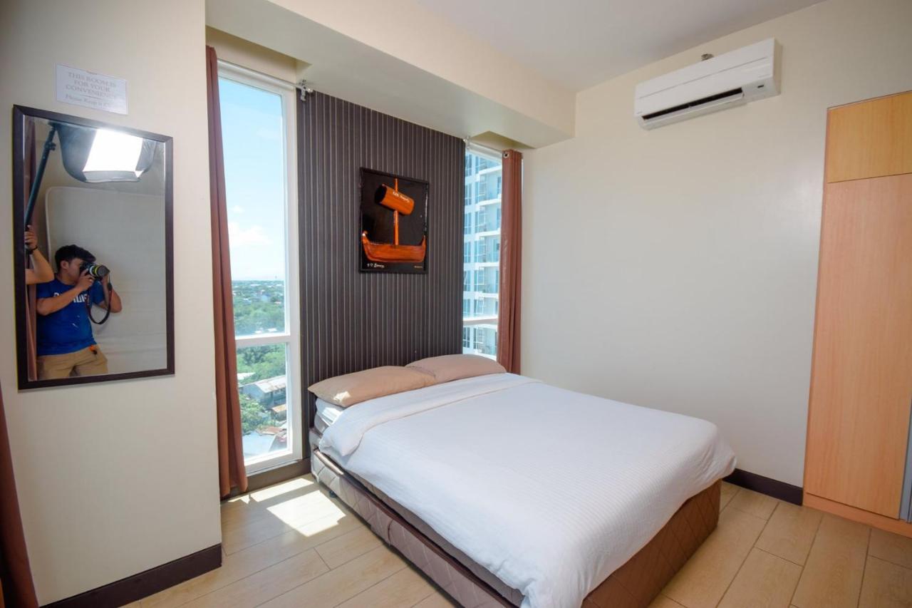 Mactan Newtown Condo Lapu-Lapu City Esterno foto