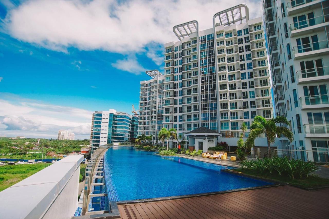 Mactan Newtown Condo Lapu-Lapu City Esterno foto