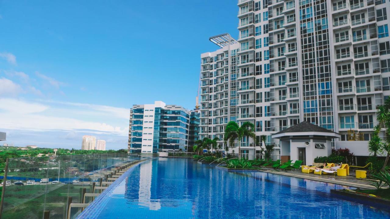 Mactan Newtown Condo Lapu-Lapu City Esterno foto